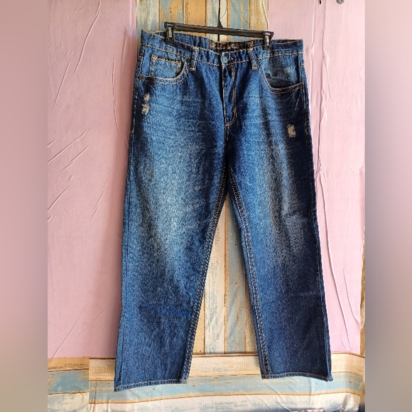 Knockout  Men's Blue Jeans Size 40x32 - Picture 1 of 16